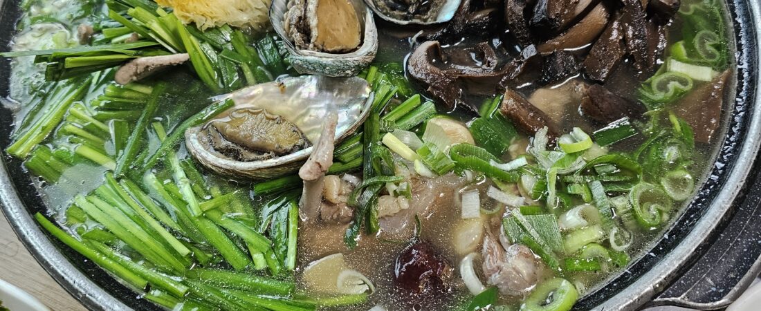 Herbal Duck Baeksuk in Daegu at Janggun Sikdang (장군식당)
