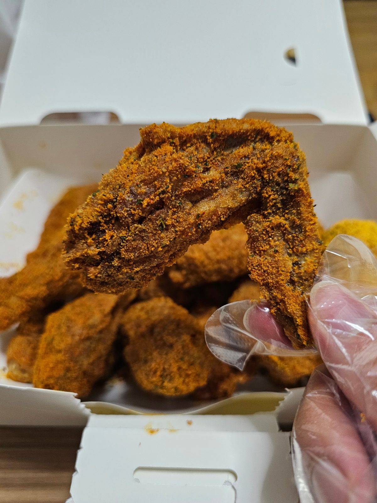 Currinkle chicken wing before eating