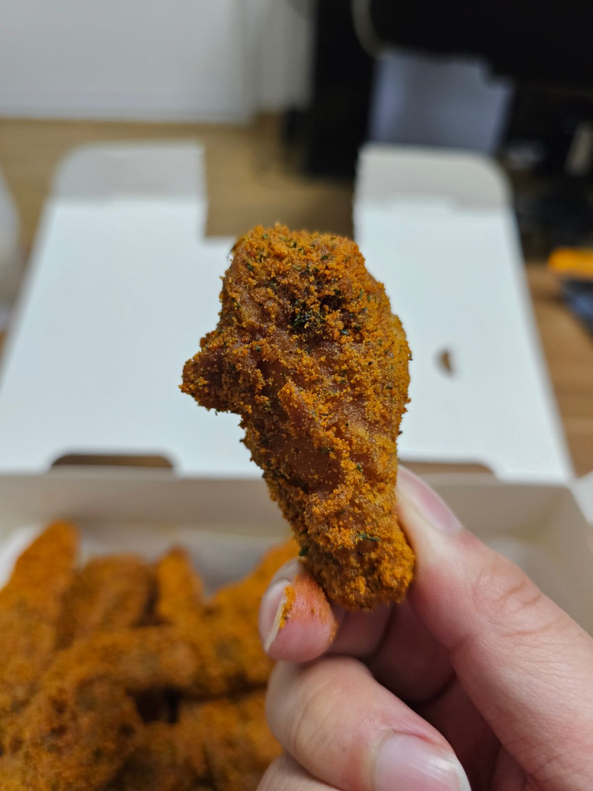 Currinkle chicken drumette with orange seasoning