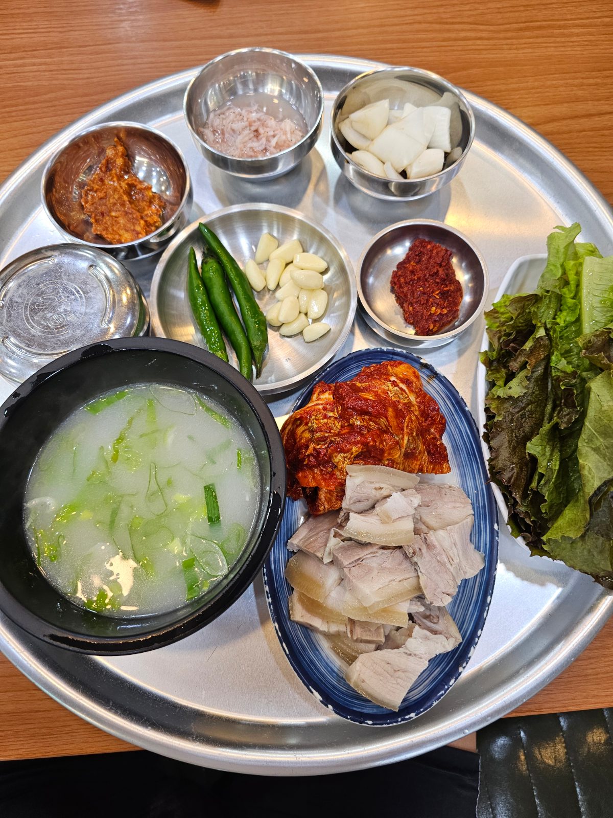 Jinju Wang Bossam in Daegu Jung-gu: A 14,000-Won Bossam Set Meal I Paid For
