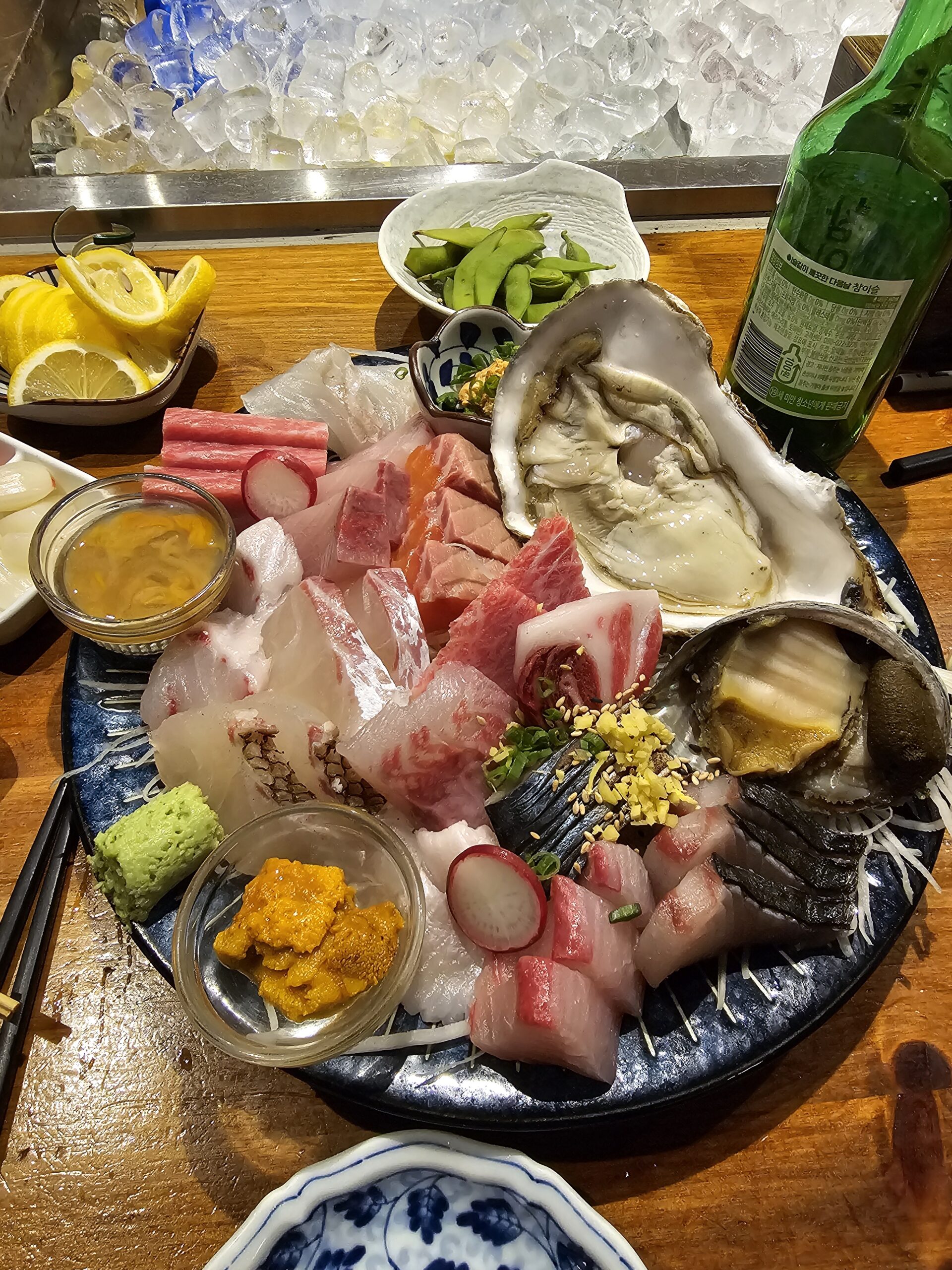 Orenoajito in Daegu: Sashimi and skewers at the bar