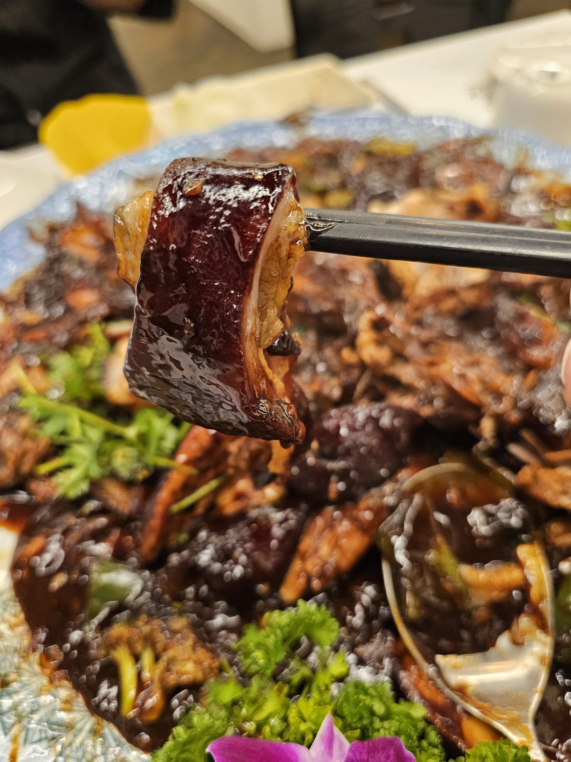 ホンショー豚足料理の皮のアップ